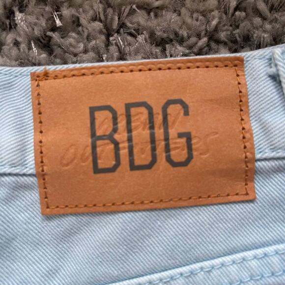 NEW BDG Cheeky High Rise Denim Short Size 24 - Picture 7 of 10